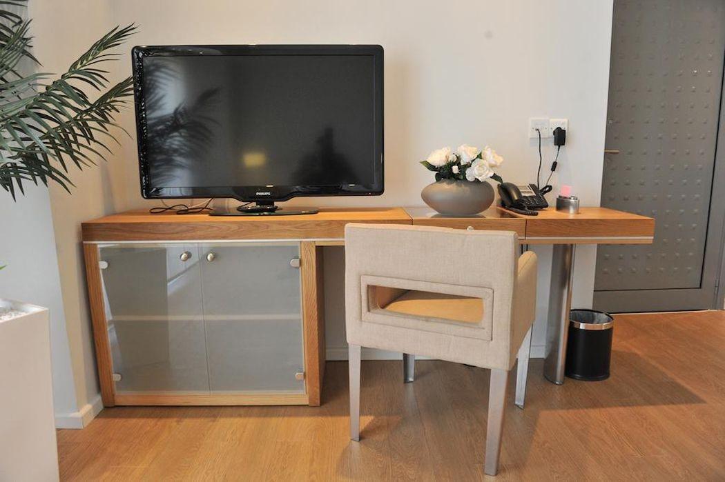 E-hotel Larnaca & Hotel 4*