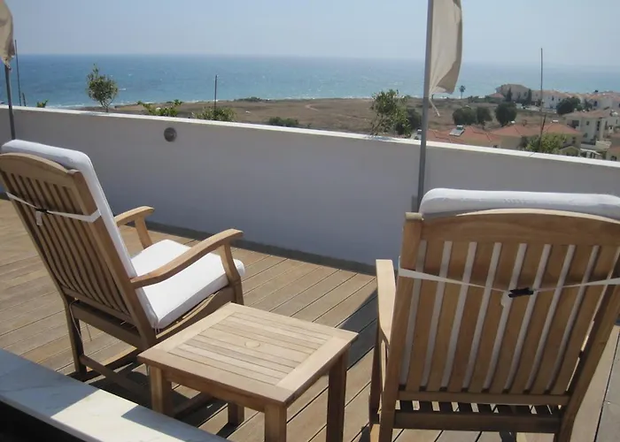 E-Hotel Larnaca Resort & Spa