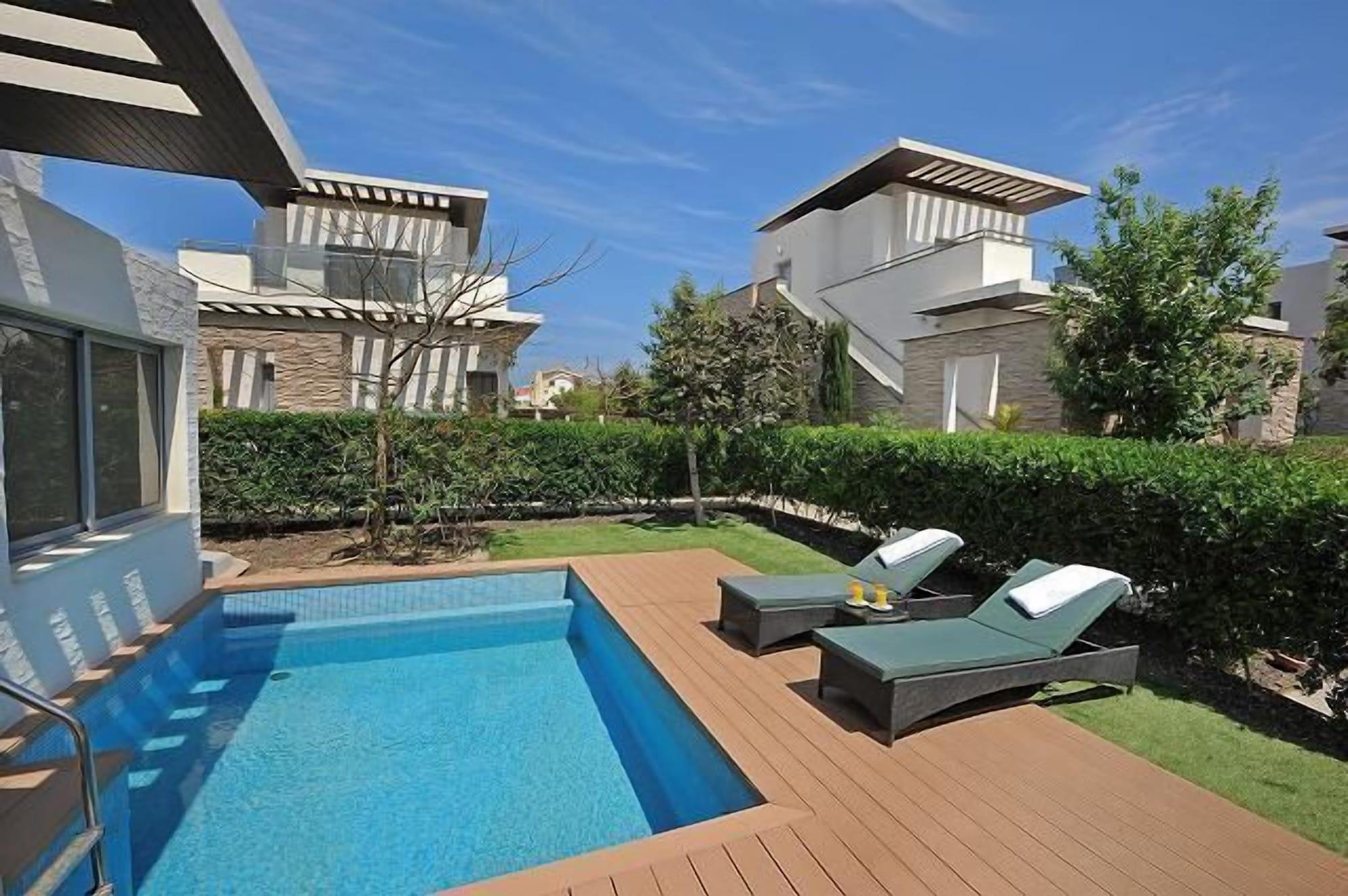 Otel E-hotel Larnaca &