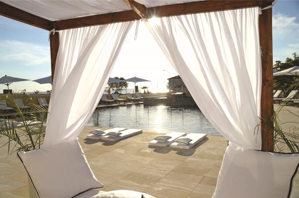 Otel E-hotel Larnaca & 4*