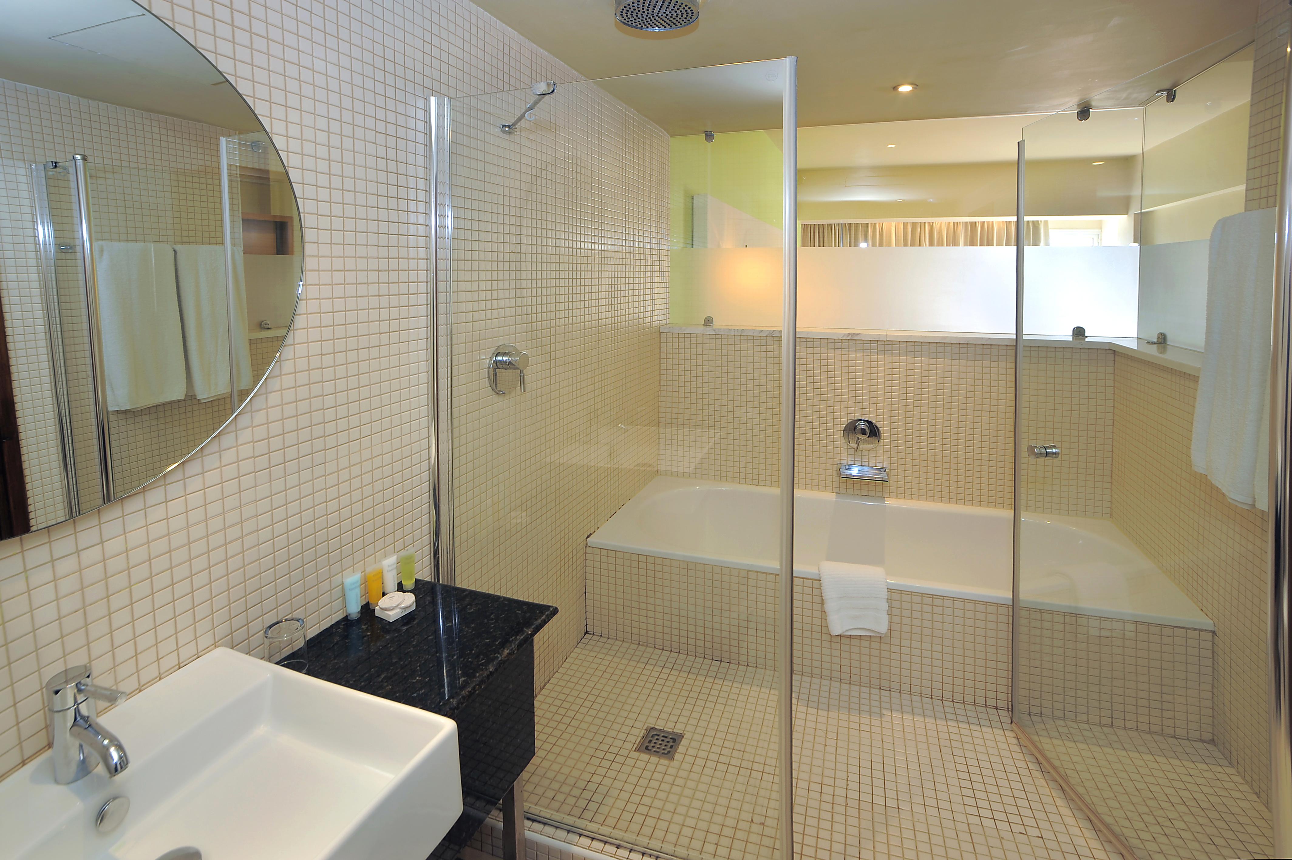 Otel E-hotel Larnaca & 4*