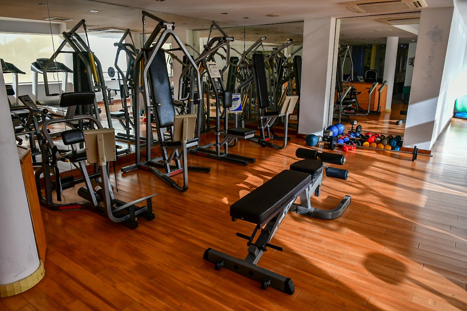 E-hotel Larnaca & 4* Perivólia