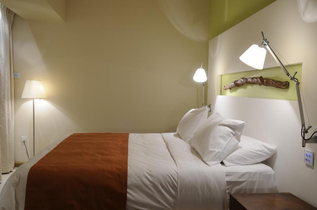 E-hotel Larnaca & Otel Perivolia