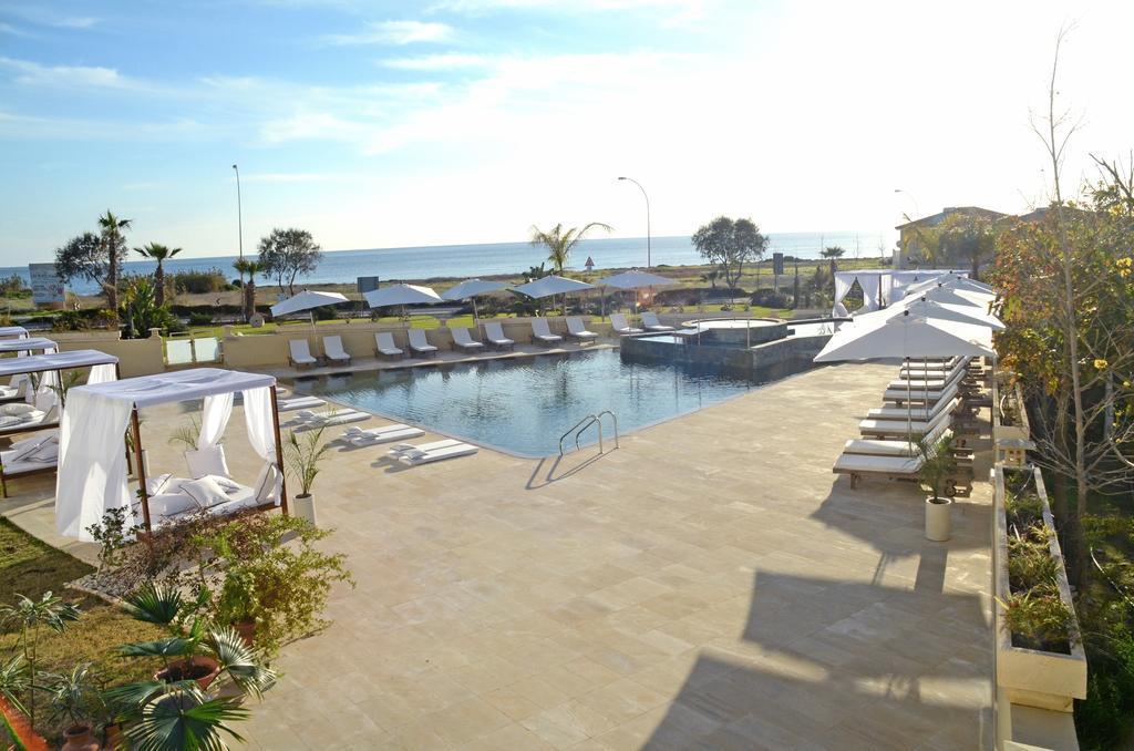 E-hotel Larnaca & Otel Perivolia